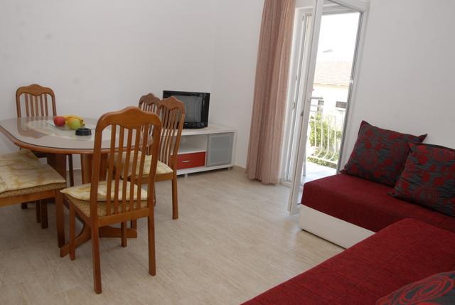 Apartments Dosljak Tivat Luaran gambar