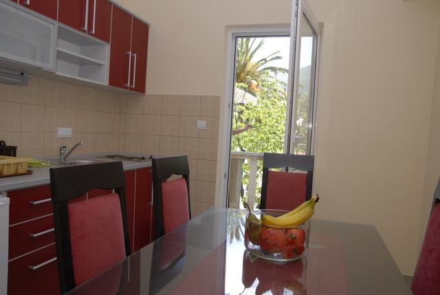 Apartments Dosljak Tivat Luaran gambar